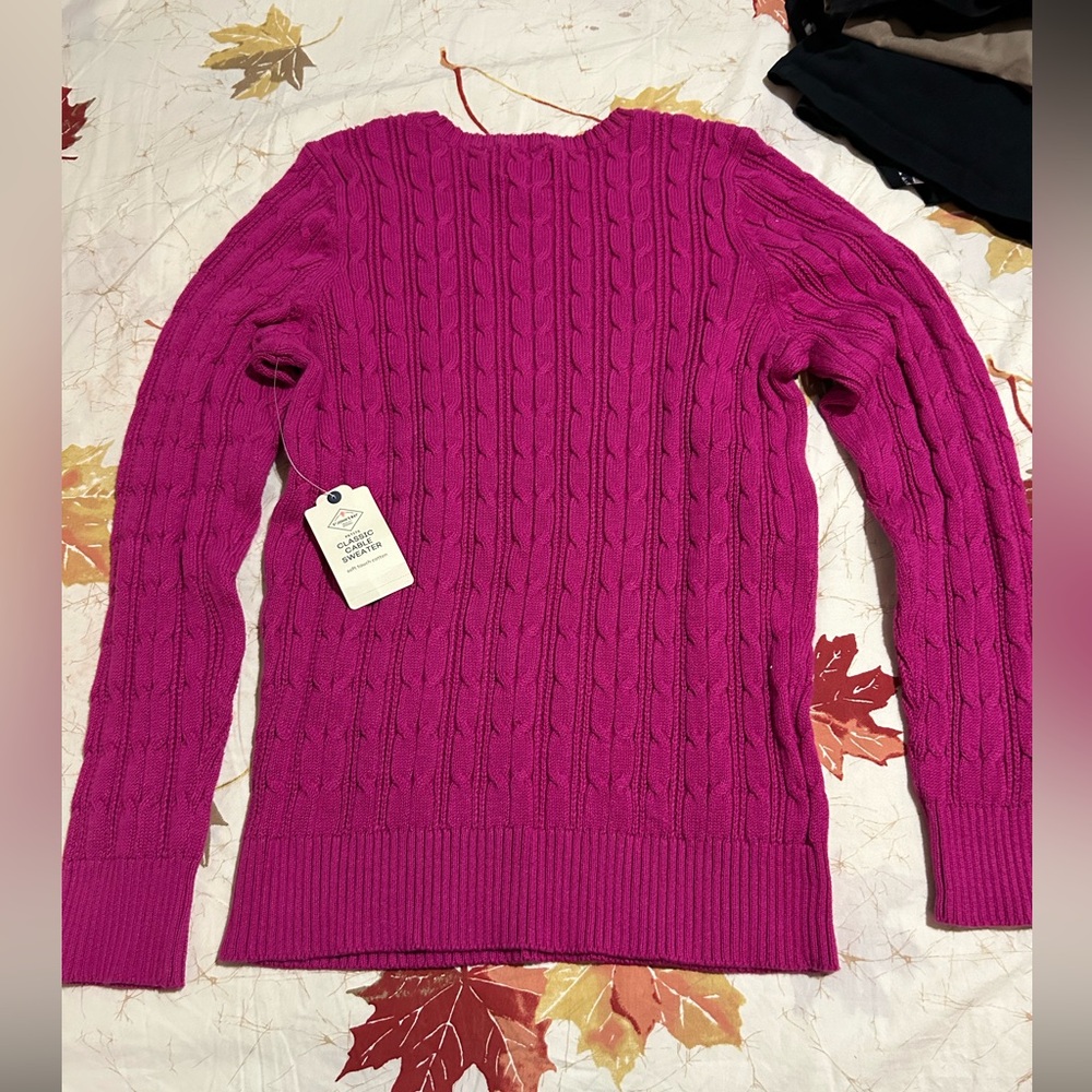 PETITE CLASSIC CABLE SWEATER ST, JOHN’S BAY. - Picture 2 of 4